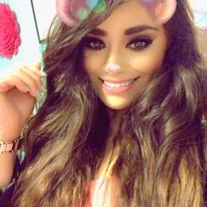 Meet your Posher, Lia